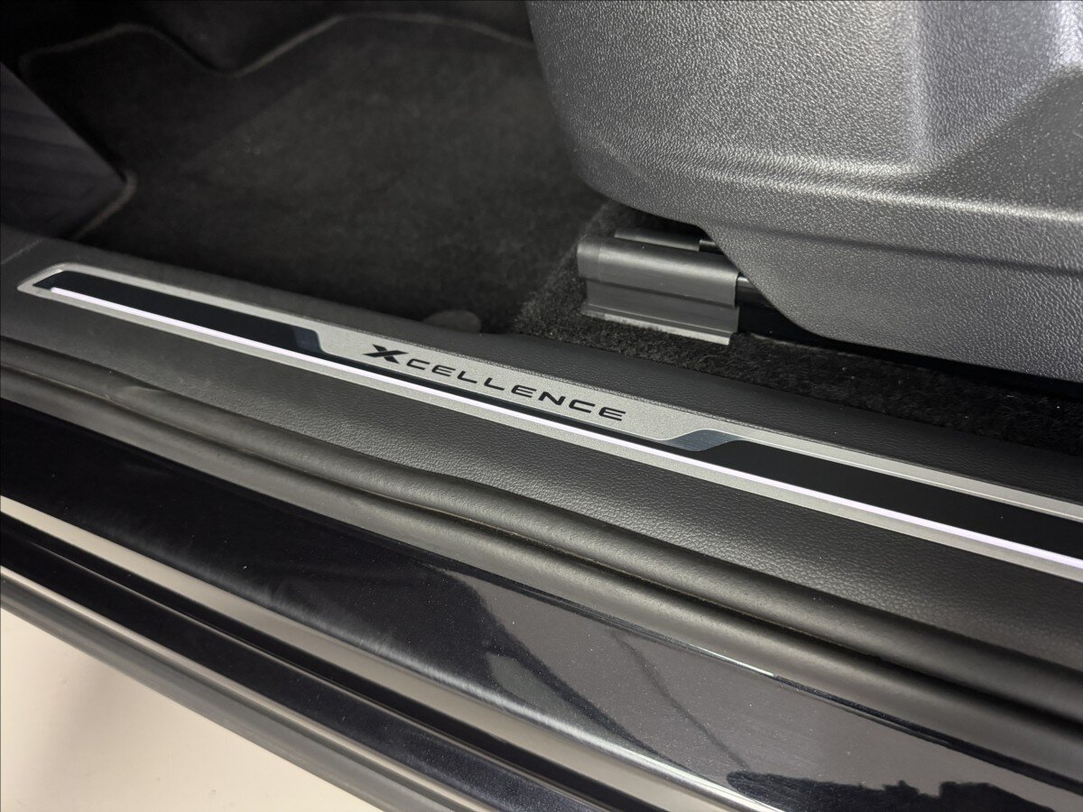 Seat Tarraco SUV / Terénní 1,4 l 180 kw