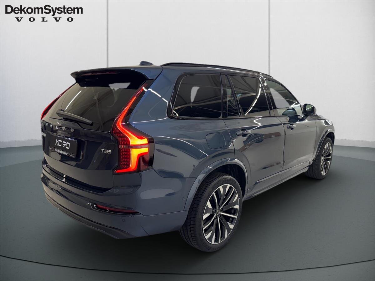 Volvo XC90 SUV 2,0 l 335 kw