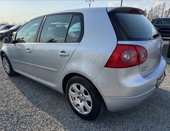 Volkswagen Golf Hatchback 1,6 l 85 kw