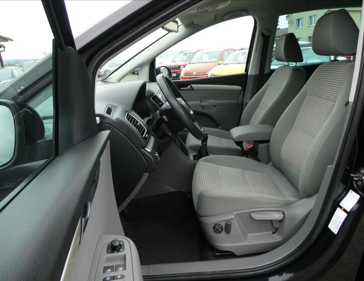 Seat Alhambra MPV 2,0 l 103 kw