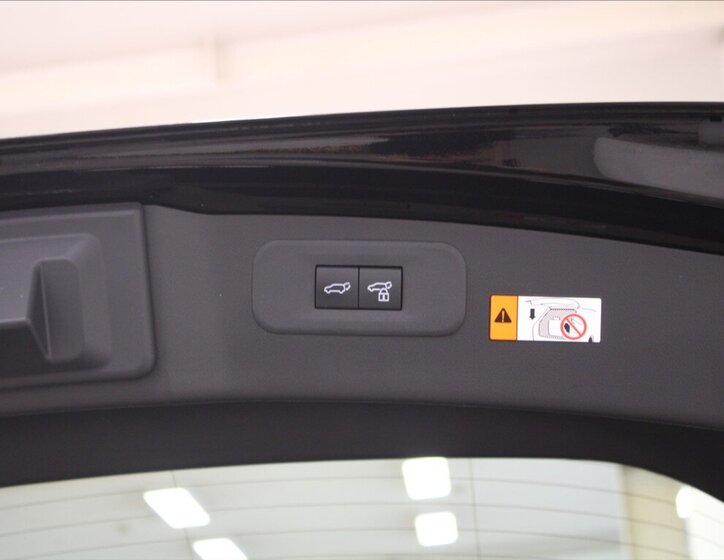 Lexus NX 350h SUV / Terénní 2,5 l 179 kw