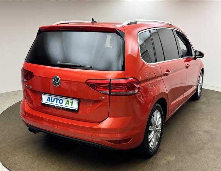 Volkswagen Touran 4