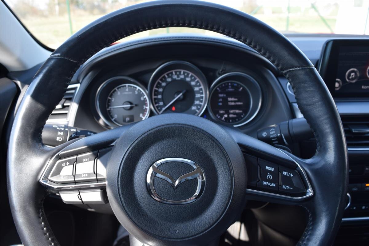 Mazda 6 Sedan / Limuzína 2,5 l 141 kw