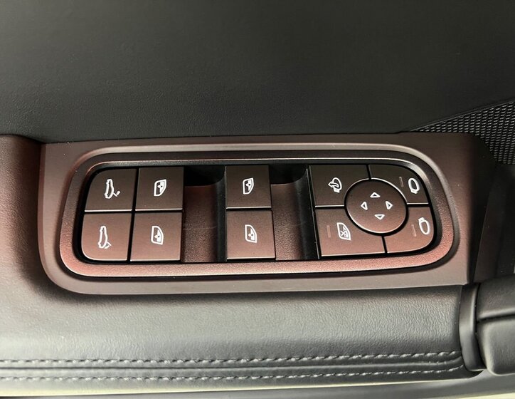 Porsche Cayenne SUV / Terénní 4,0 l 349 kw