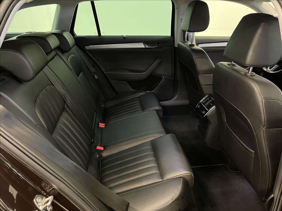 Škoda Superb Kombi 1,6 l 88 kw