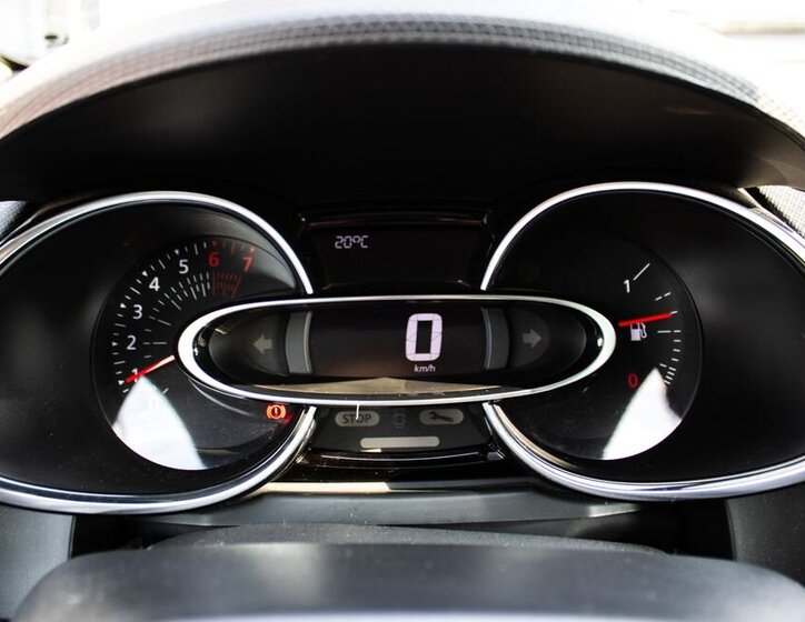 Renault Clio Hatchback 898,0 56 kw