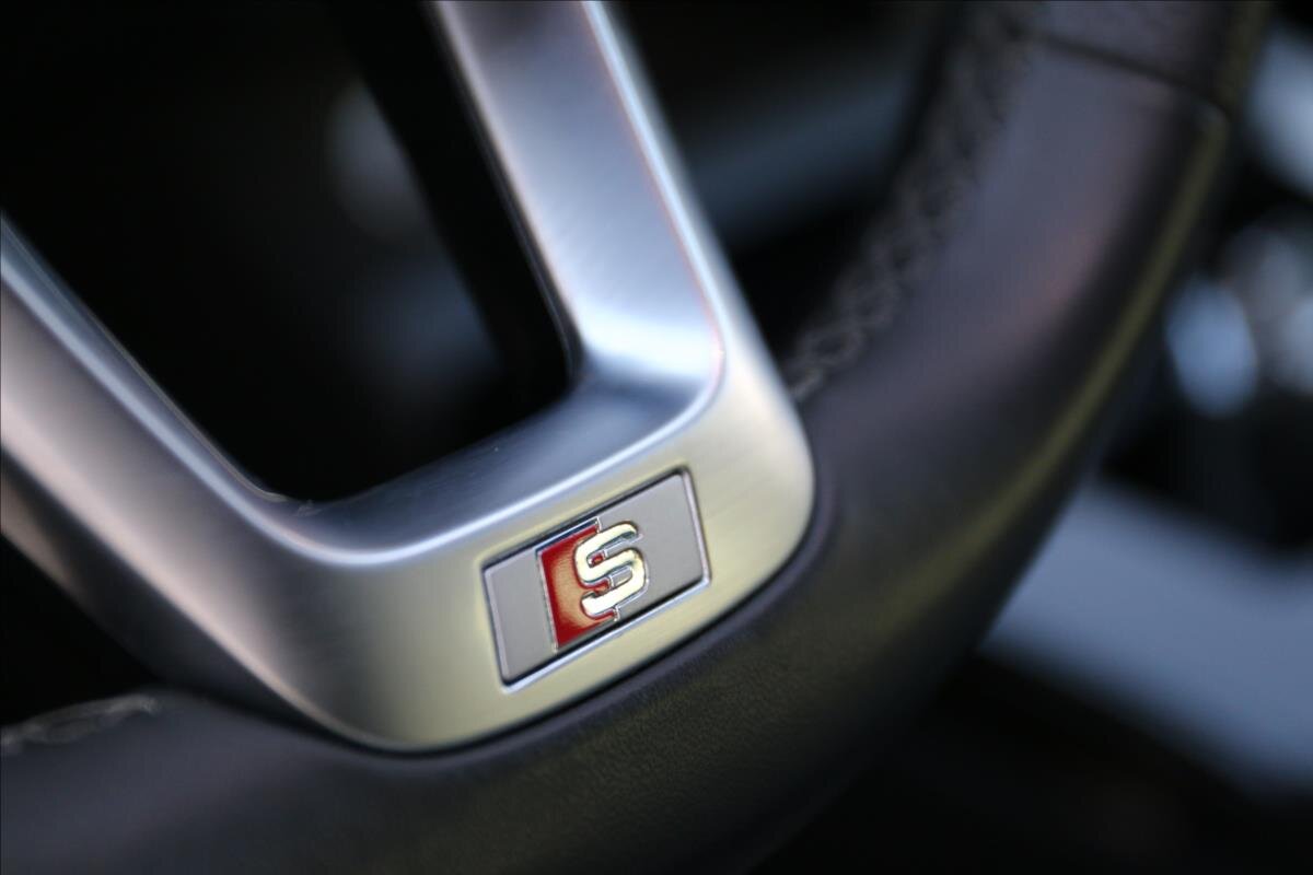 Audi Q5 SUV 2,0 l 150 kw