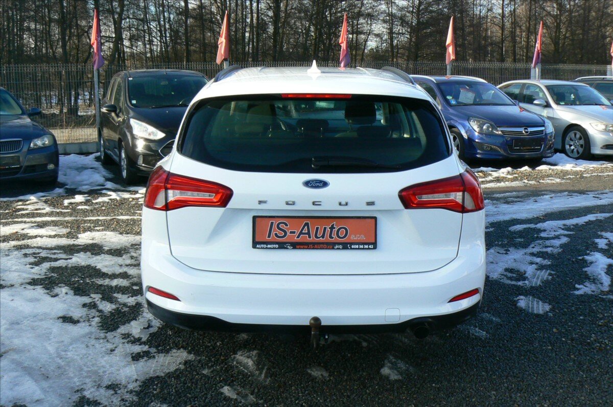Ford Focus Kombi 999,0 92 kw