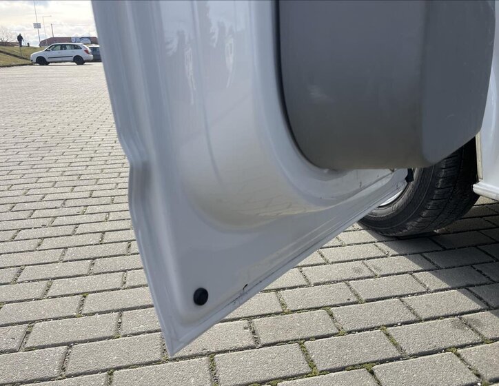 Volkswagen Transporter Kombi 2,0 l 75 kw