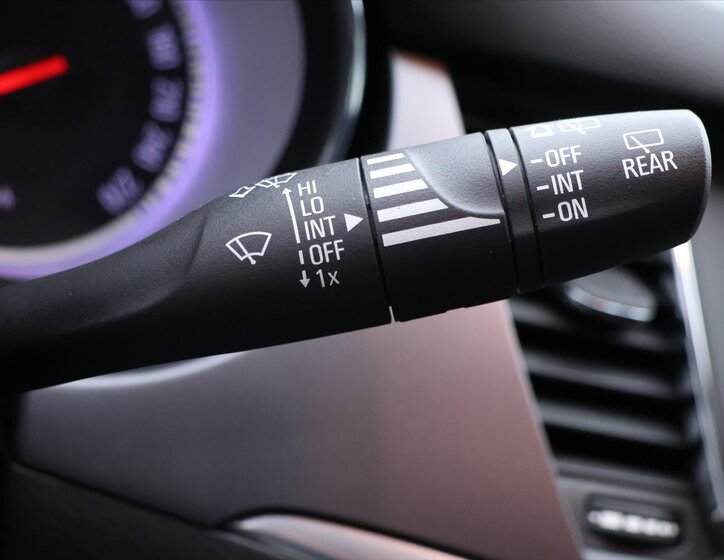 Opel Astra Kombi 999,0 77 kw