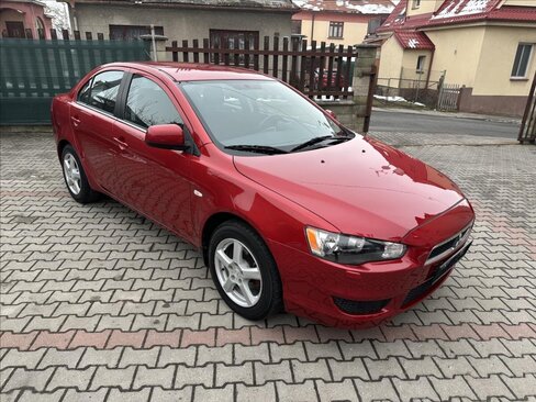 Mitsubishi Lancer Sedan 1,8 l 105 kw