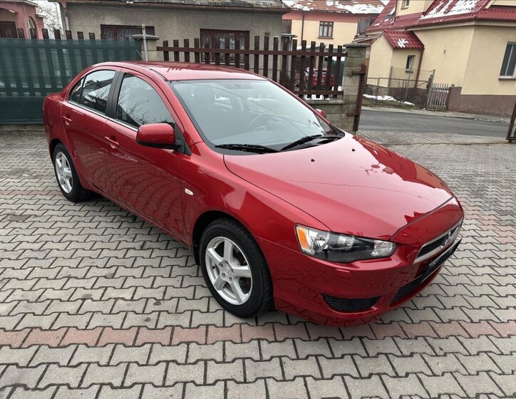 Mitsubishi Lancer Sedan 1,8 l 105 kw