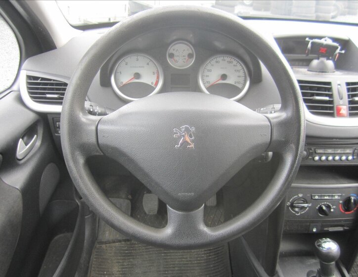 Peugeot 207 8