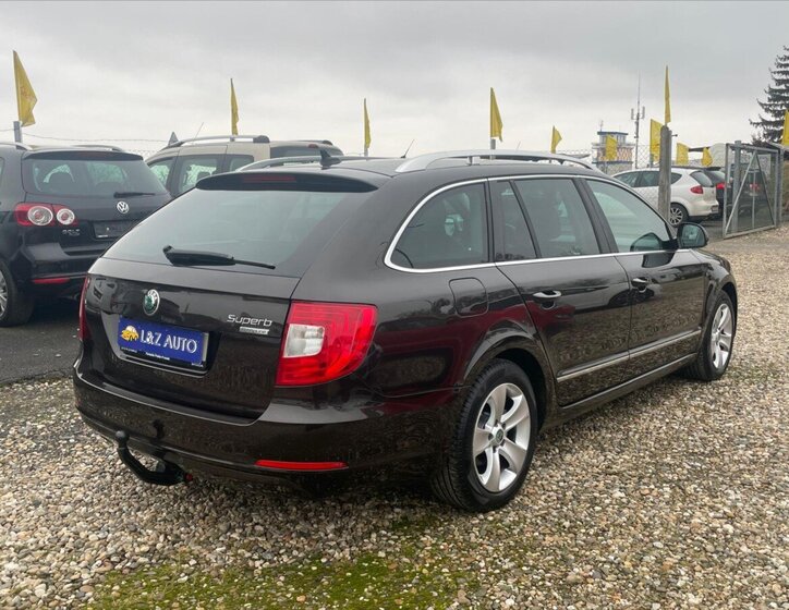 Škoda Superb Kombi 1,6 l 77 kw