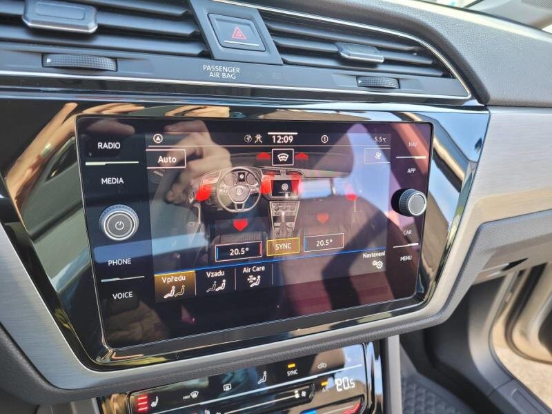 Volkswagen Touran MPV 1,5 l 110 kw