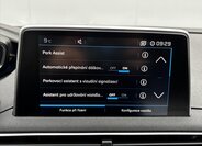 Peugeot 5008 SUV 2,0 l 130 kw