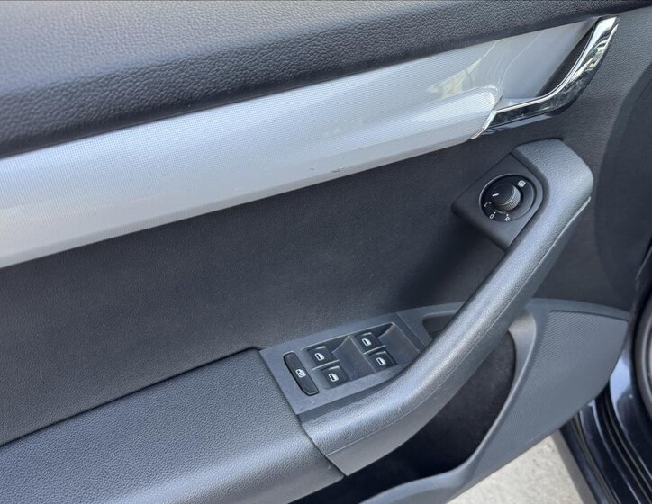 Škoda Octavia Kombi 1,6 l 77 kw