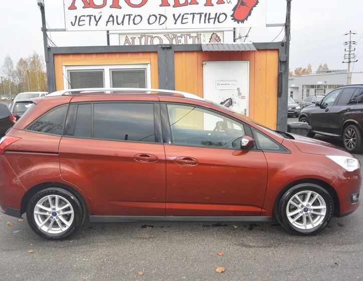 Ford Grand C-MAX 4