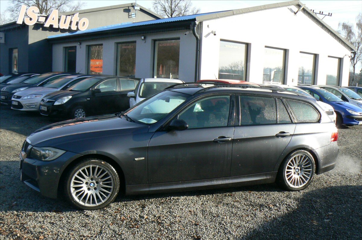BMW Řada 3 Kombi 2,5 l 160 kw