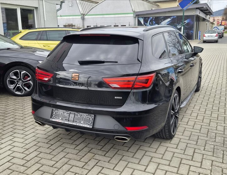 Seat Leon Kombi 2,0 l 221 kw