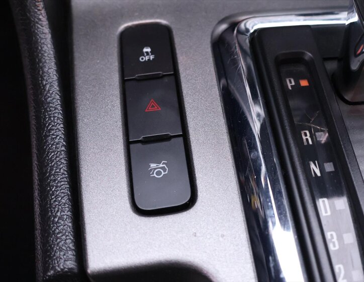 Ford Mustang Kupé 3,7 l 227 kw