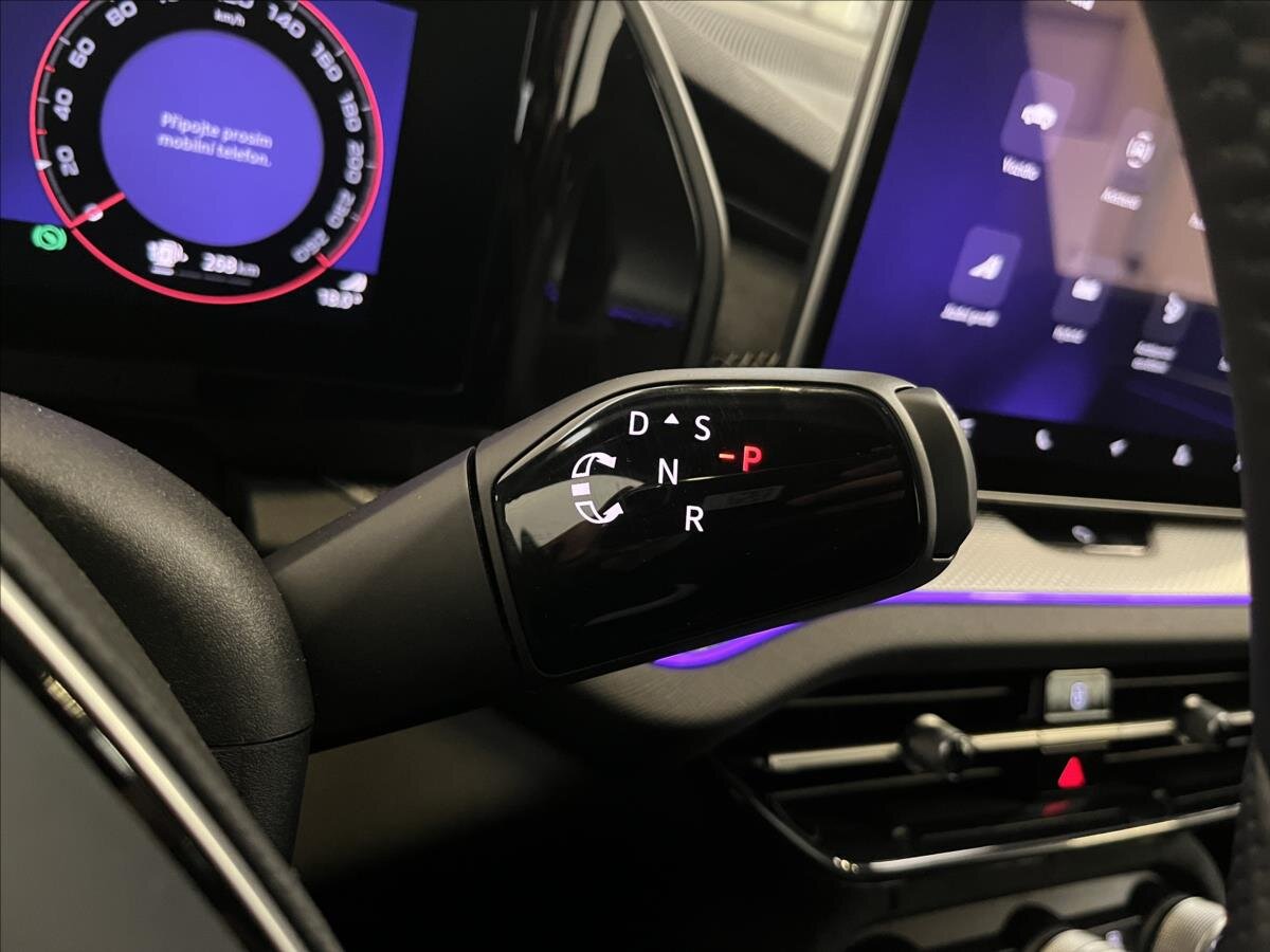 Škoda Kodiaq SUV / Terénní 1,5 l 150 kw