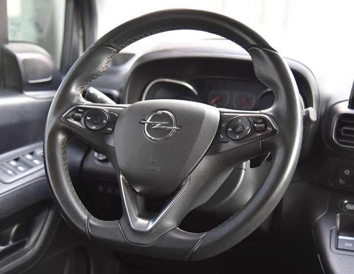 Opel Combo MPV 1,2 l 96 kw