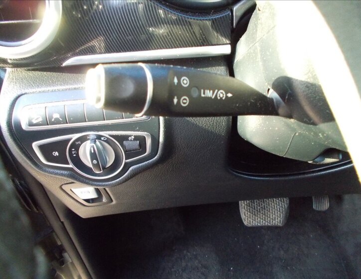 Mercedes-Benz Třídy V MPV 2,1 l 140 kw