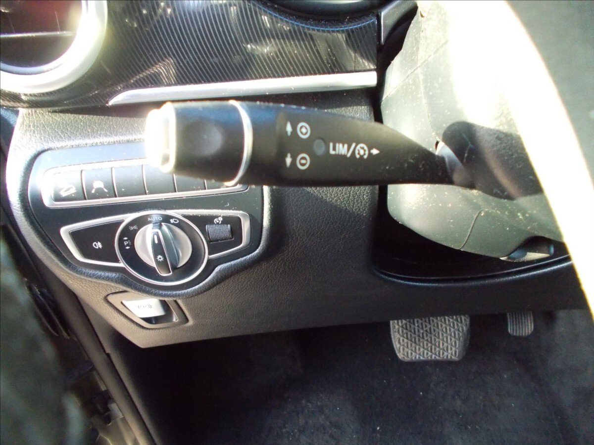 Mercedes-Benz Třídy V MPV 2,1 l 140 kw