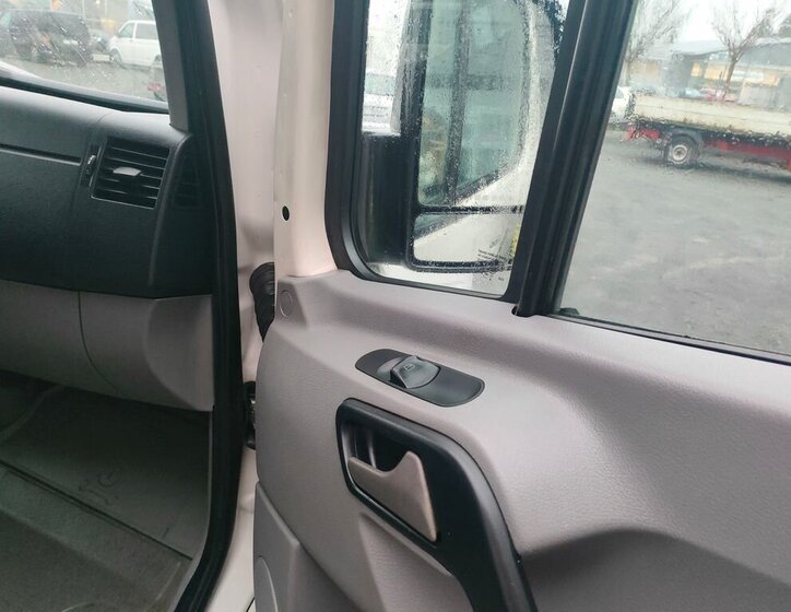 Volkswagen Crafter Skříň 2,0 l 80 kw