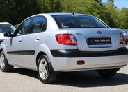 KIA Rio Sedan / Limuzína 1,4 l 71 kw