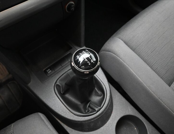 Volkswagen Touran MPV 1,9 l 77 kw