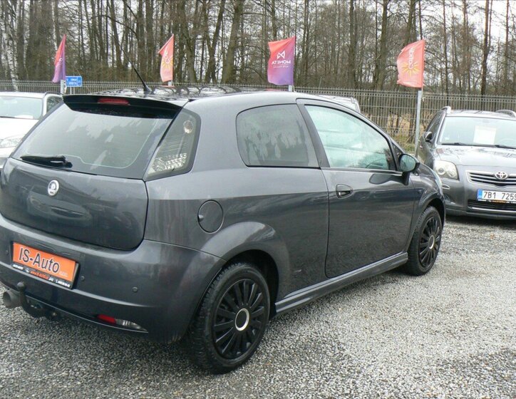 Fiat Punto Hatchback 1,4 l 57 kw