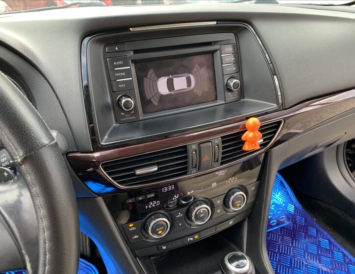 Mazda 6 Sedan / Limuzína 2,2 l 129 kw