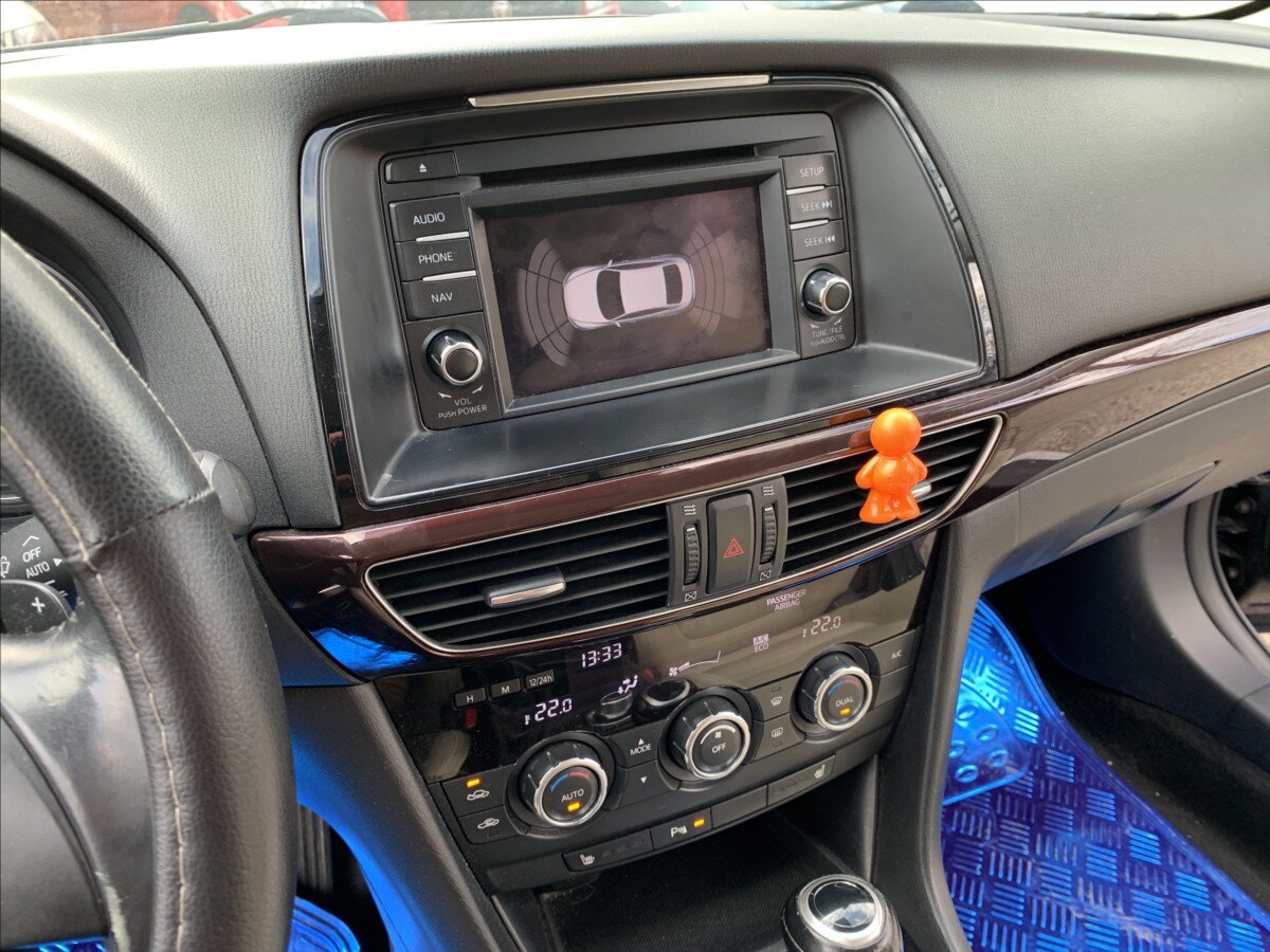 Mazda 6 Sedan / Limuzína 2,2 l 129 kw