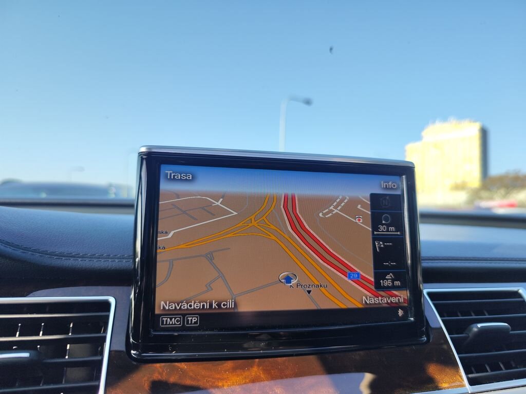 Audi A8 Sedan / Limuzína 3,0 l 190 kw