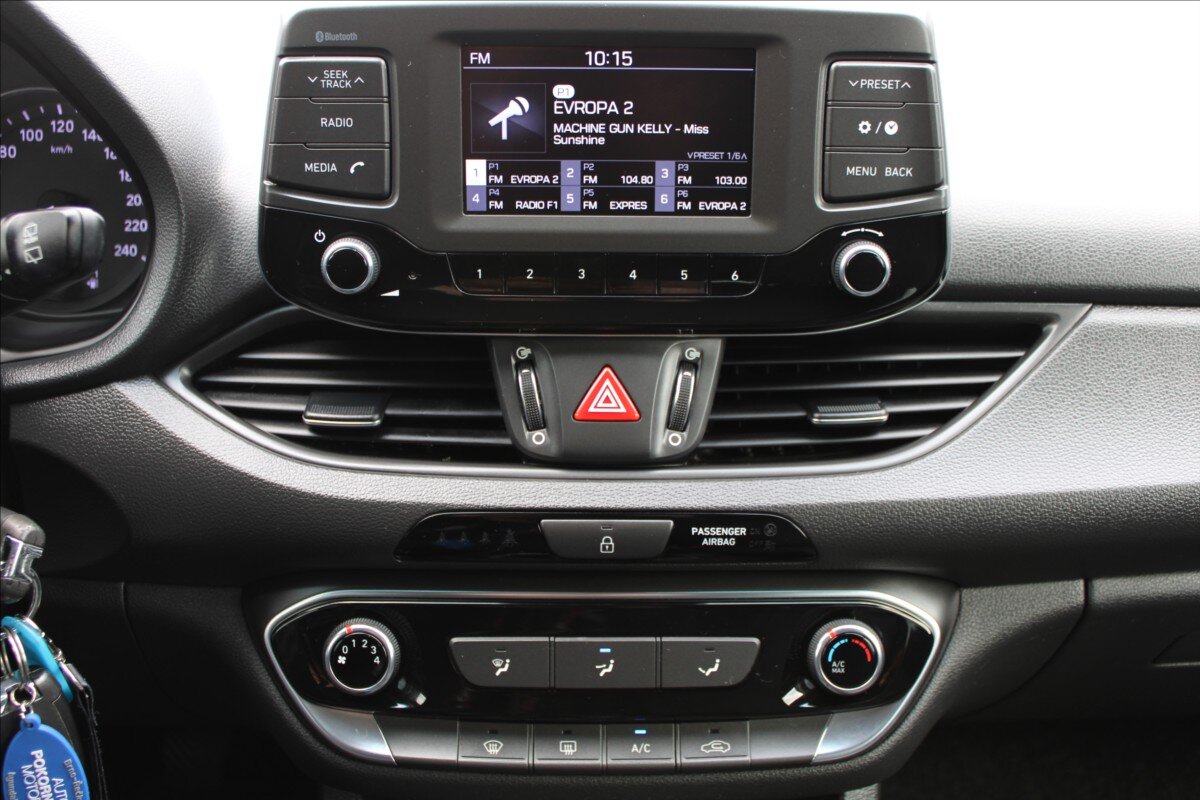 Hyundai i30 Kombi 998,0 88 kw