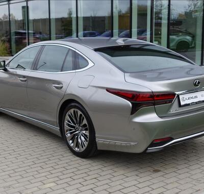 Lexus LS 500h 7