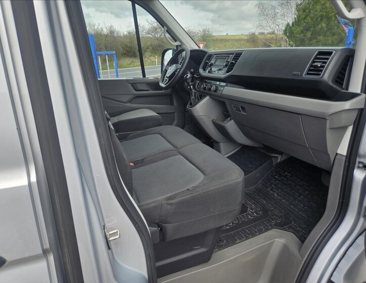 Volkswagen Crafter 8