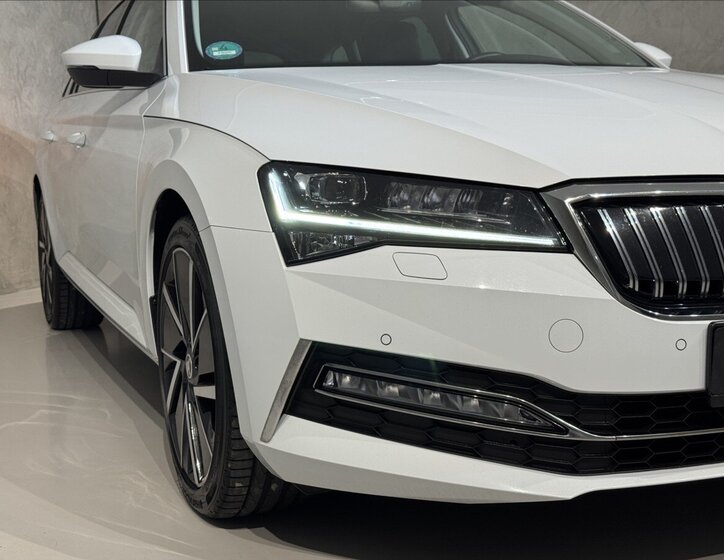 Škoda Superb Kombi 1,4 l 160 kw