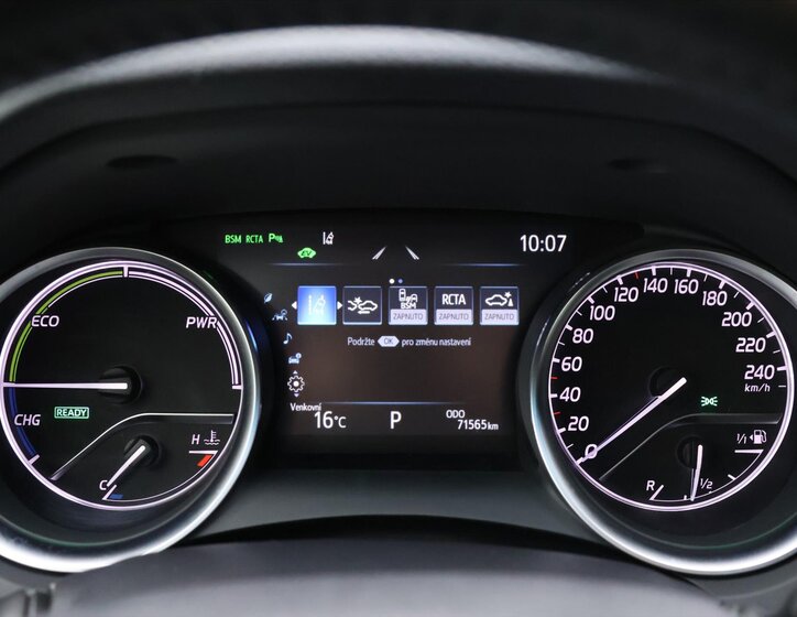 Toyota Camry Sedan 2,5 l 131 kw