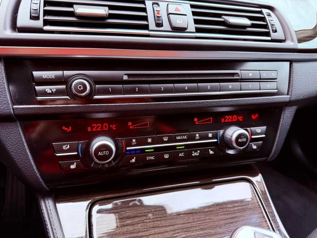 BMW Řada 5 Kombi 3,0 l 190 kw