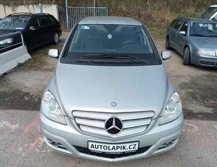 Mercedes-Benz Třídy B MPV 2,0 l 103 kw