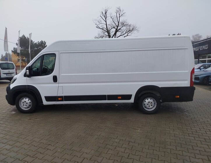 Peugeot Boxer Skříň 2,2 l 121 kw