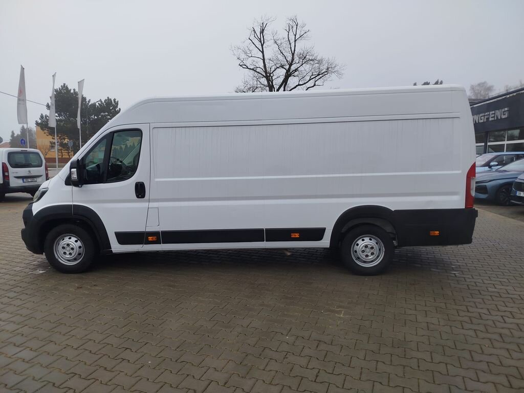 Peugeot Boxer Skříň 2,2 l 121 kw