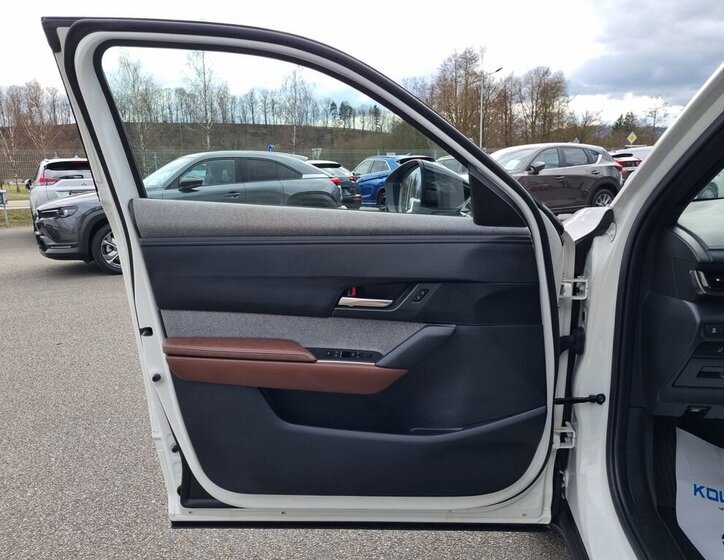 Mazda MX-30 SUV / Terénní 0,0 107 kw