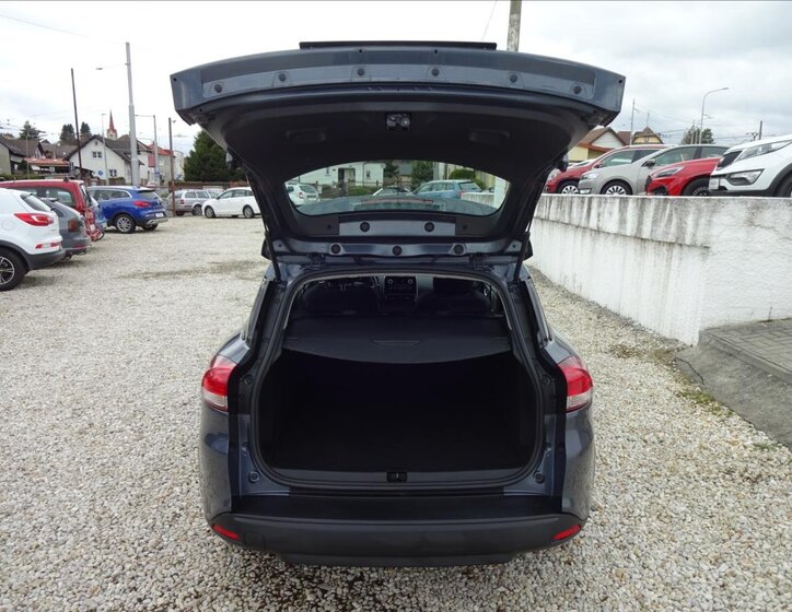 Renault Clio Kombi 1,1 l 54 kw