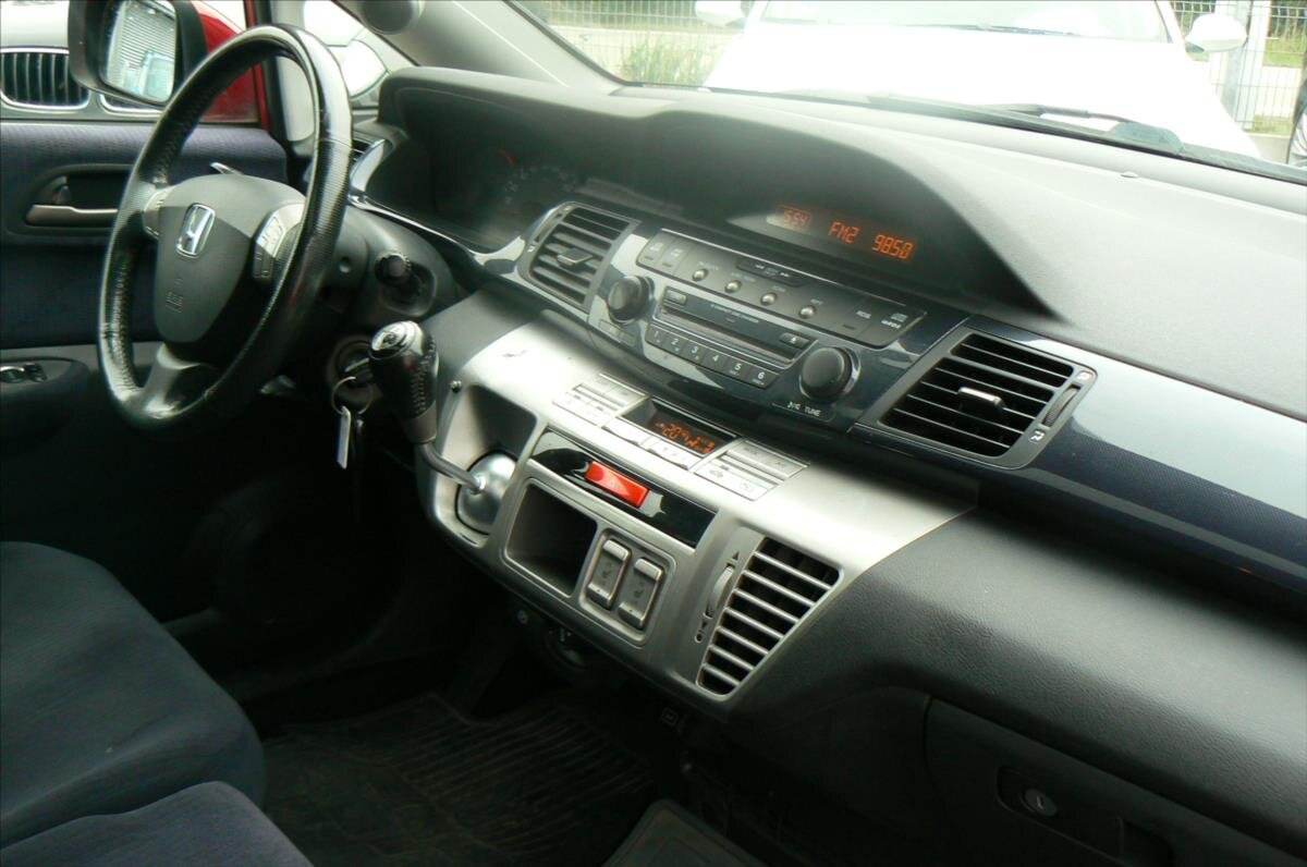 Honda FR-V Kombi 2,2 l 103 kw