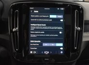 Volvo EX40 SUV / Terénní 0,0 185 kw