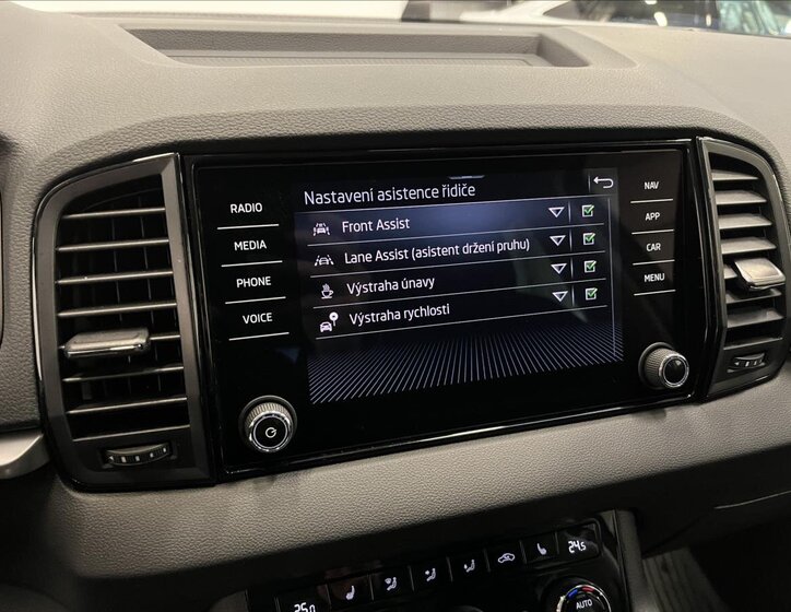 Škoda Karoq SUV 1,5 l 110 kw